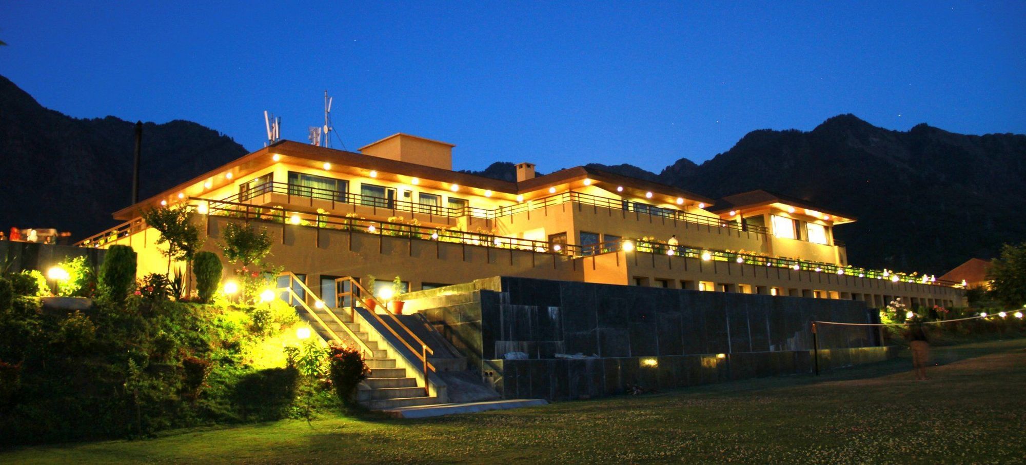 Vivanta Dal View Srinagar  Exterior photo